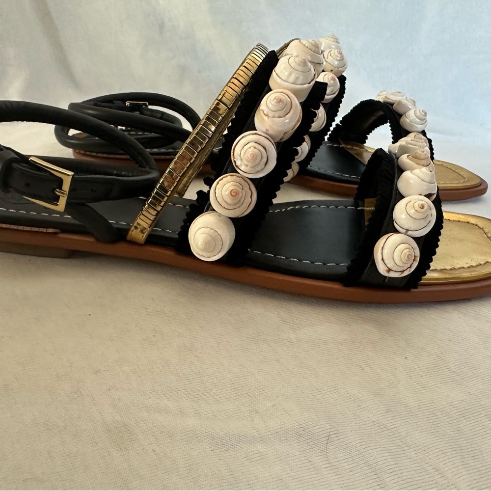 New Tory Burch Black and Gold Sinclair seashell Women's Sandals 9 with box - Picture 6 of 16